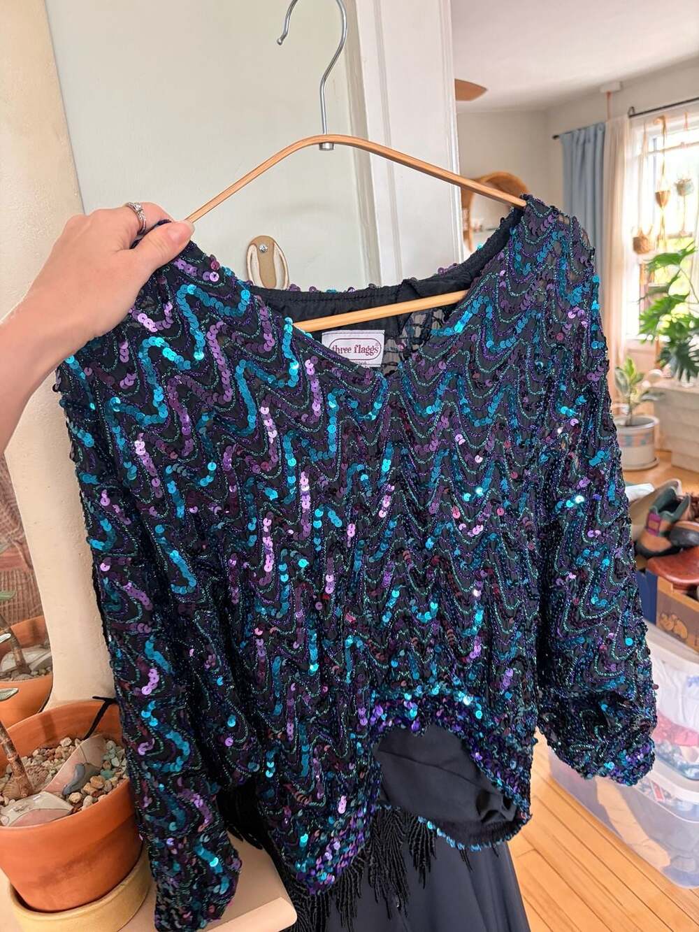 Three Flaggs Sequin Blouse Size S/M Black Blue Purple Beaded Cropped Top